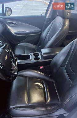 Хэтчбек Chevrolet Volt 2014 в Киеве