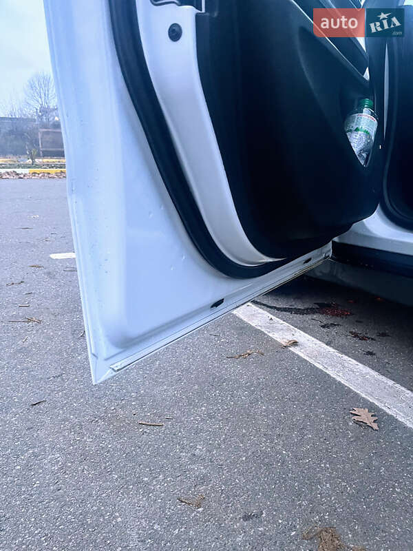 Хэтчбек Chevrolet Volt 2014 в Киеве