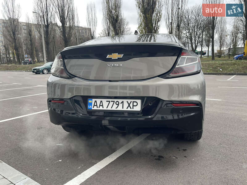Хетчбек Chevrolet Volt 2017 в Києві