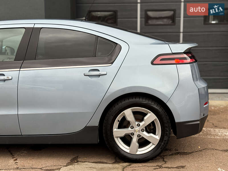 Хетчбек Chevrolet Volt 2012 в Києві