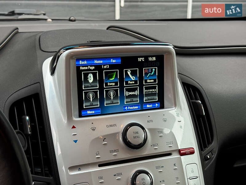 Хетчбек Chevrolet Volt 2012 в Києві