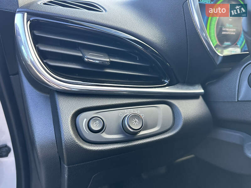 Хэтчбек Chevrolet Volt 2017 в Виннице