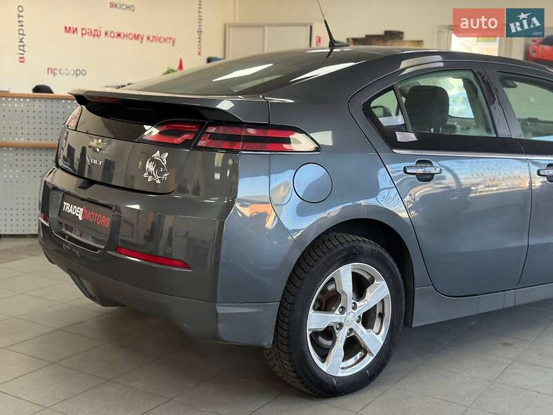 Хэтчбек Chevrolet Volt 2012 в Киеве