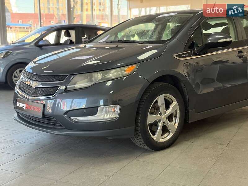 Хэтчбек Chevrolet Volt 2012 в Киеве