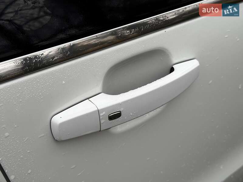 Хэтчбек Chevrolet Volt 2012 в Киеве