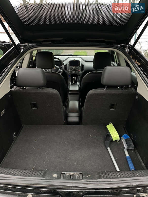 Хэтчбек Chevrolet Volt 2013 в Ирпене