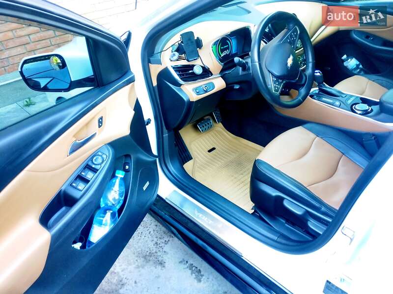 Хэтчбек Chevrolet Volt 2016 в Киеве фото 7 Хэтчбек Chevrolet Volt 2016 в Киеве