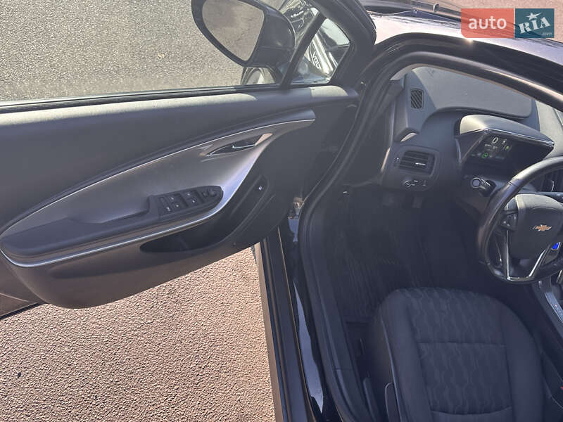 Хетчбек Chevrolet Volt 2015 в Кам'янському фото 10 Хетчбек Chevrolet Volt 2015 в Кам'янському