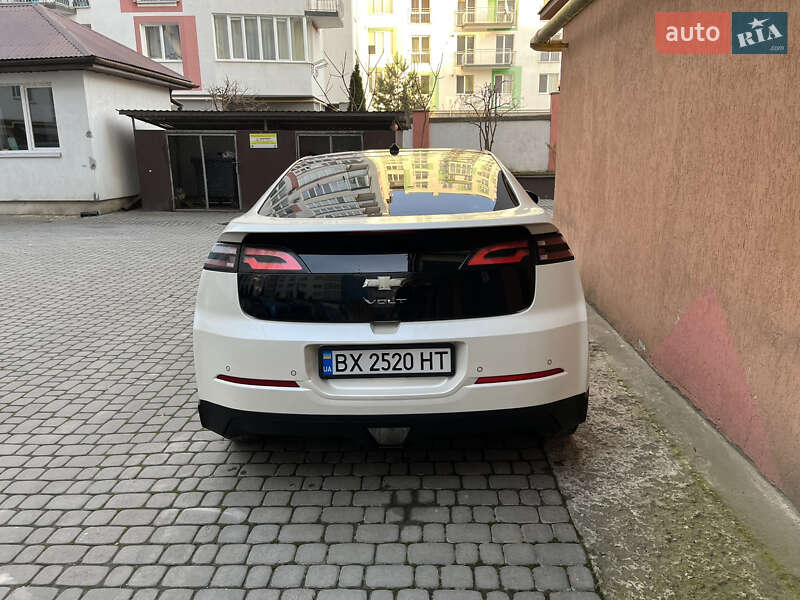 Хетчбек Chevrolet Volt 2011 в Тульчині