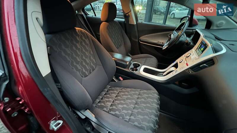 Хетчбек Chevrolet Volt 2012 в Києві