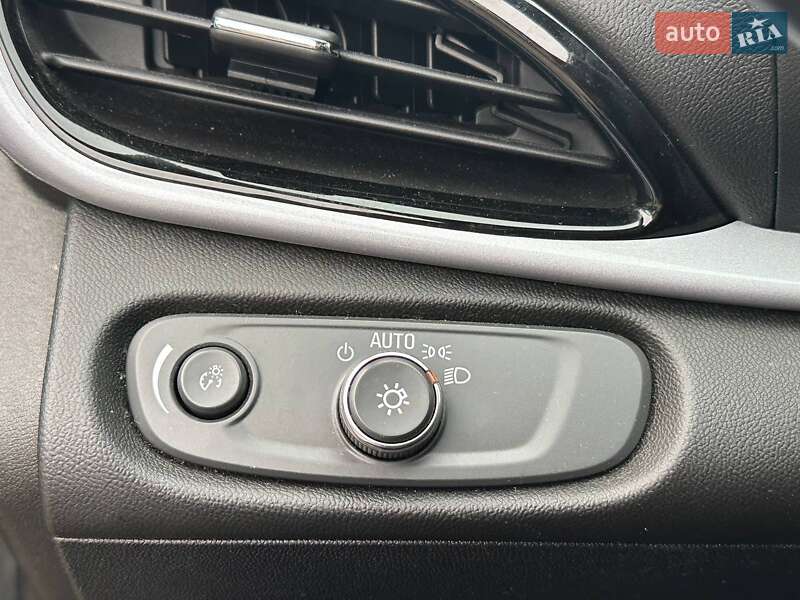 Хэтчбек Chevrolet Volt 2017 в Одессе фото 15 Хэтчбек Chevrolet Volt 2017 в Одессе