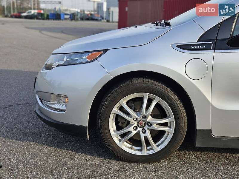 Хетчбек Chevrolet Volt 2013 в Києві фото 6 Хетчбек Chevrolet Volt 2013 в Києві