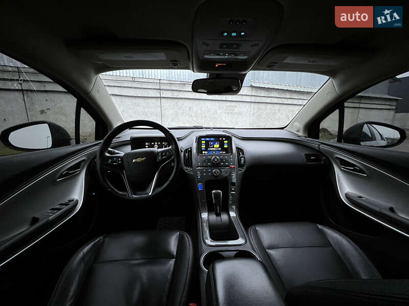 Хэтчбек Chevrolet Volt 2015 в Киеве