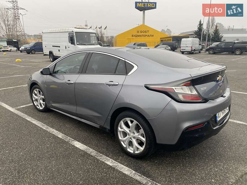 Хетчбек Chevrolet Volt 2018 в Києві