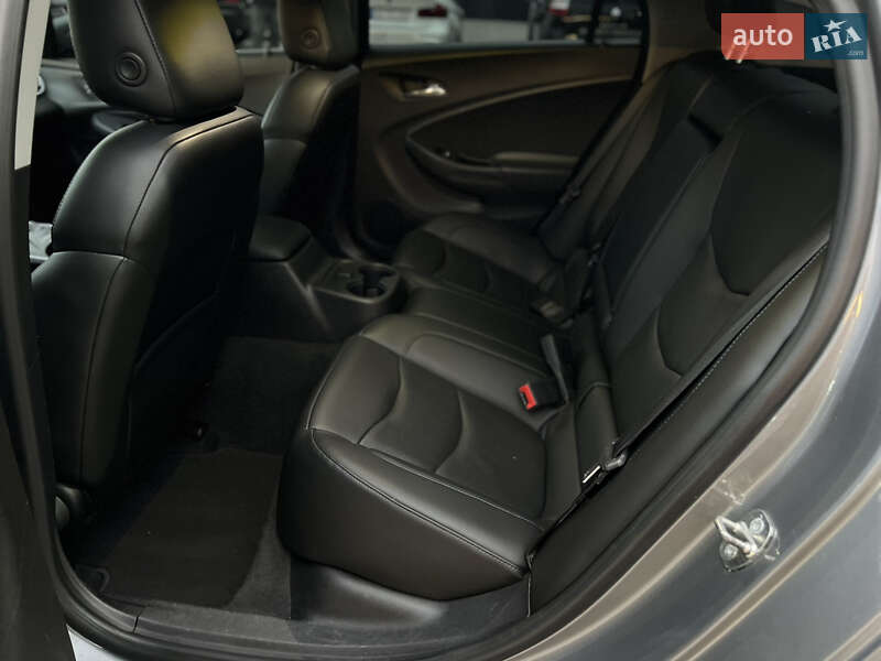 Хэтчбек Chevrolet Volt 2017 в Одессе