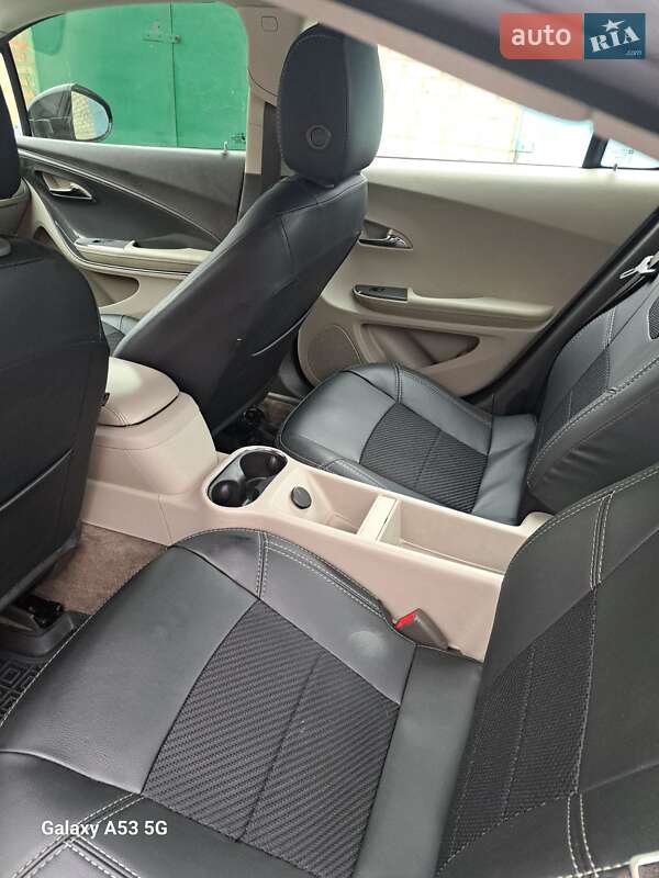 Хетчбек Chevrolet Volt 2012 в Знам'янці
