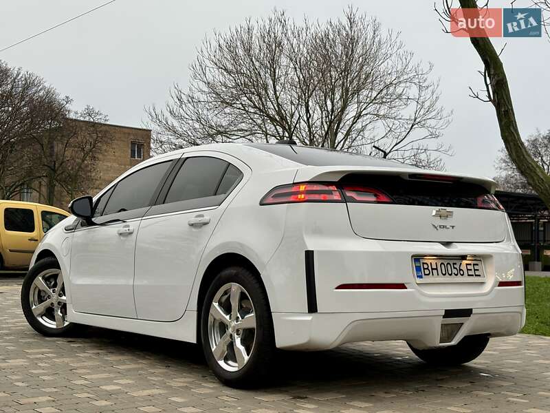 Хэтчбек Chevrolet Volt 2015 в Одессе