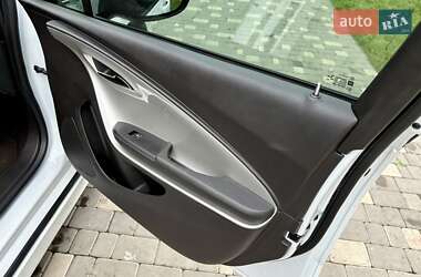 Хэтчбек Chevrolet Volt 2015 в Одессе