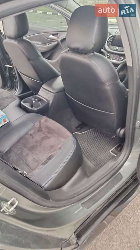Хэтчбек Chevrolet Volt 2015 в Ровно