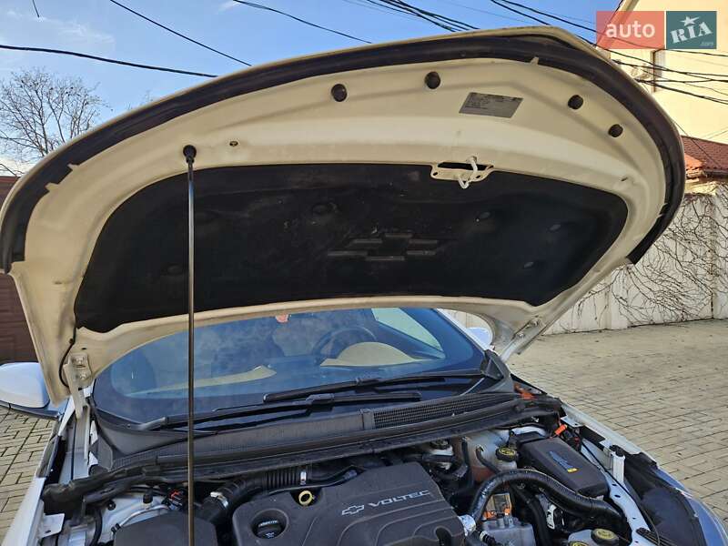 Хэтчбек Chevrolet Volt 2016 в Одессе