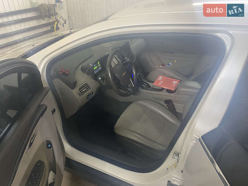 Хэтчбек Chevrolet Volt 2013 в Киеве фото 19 Хэтчбек Chevrolet Volt 2013 в Киеве