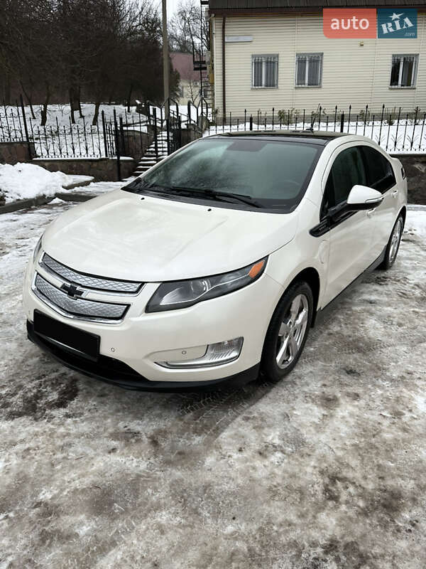 Хэтчбек Chevrolet Volt 2012 в Полтаве