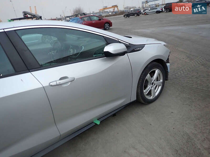 Хэтчбек Chevrolet Volt 2017 в Львове