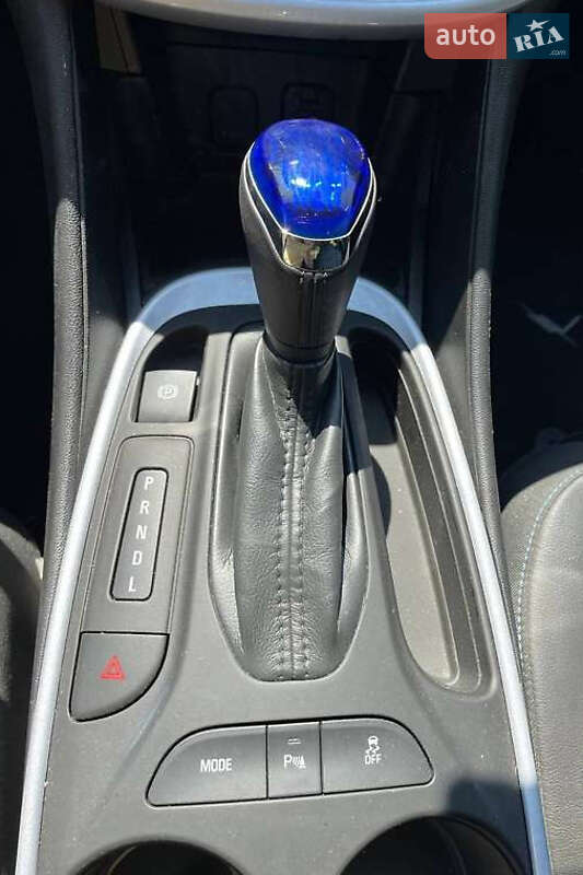 Хэтчбек Chevrolet Volt 2018 в Киеве