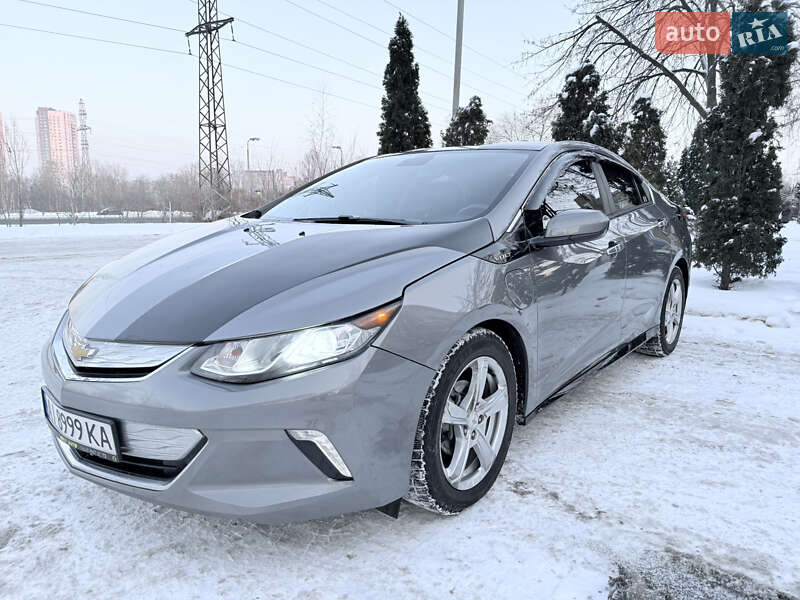 Хэтчбек Chevrolet Volt 2018 в Киеве