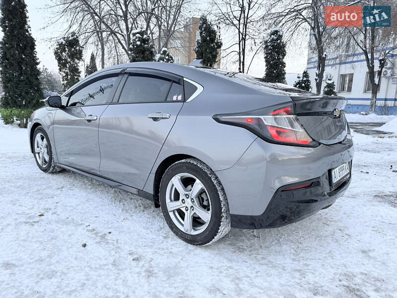 Хэтчбек Chevrolet Volt 2018 в Киеве