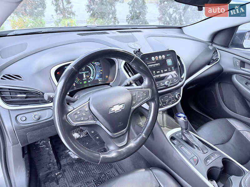 Хэтчбек Chevrolet Volt 2018 в Киеве