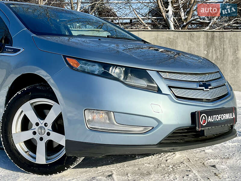 Хэтчбек Chevrolet Volt 2014 в Киеве фото 2 Хэтчбек Chevrolet Volt 2014 в Киеве