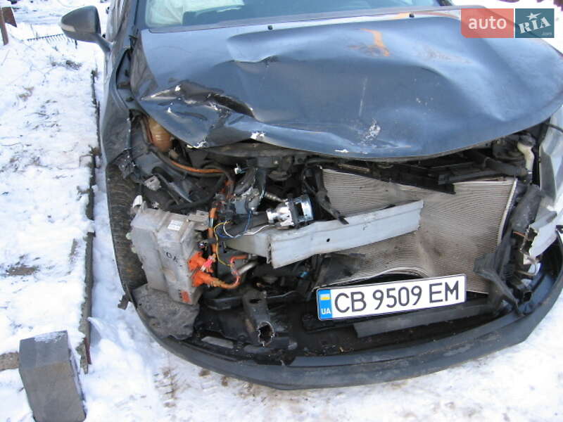 Хэтчбек Chevrolet Volt 2014 в Киеве фото 2 Хэтчбек Chevrolet Volt 2014 в Киеве