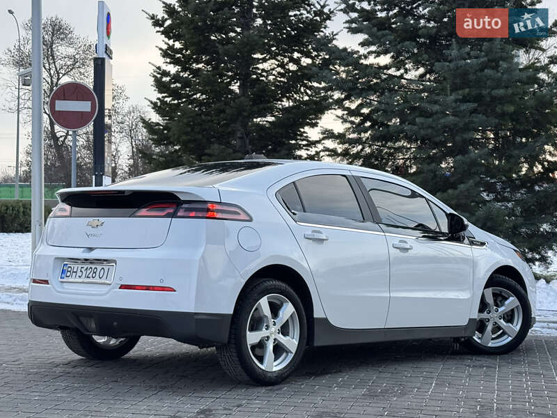Хэтчбек Chevrolet Volt 2015 в Одессе фото 12 Хэтчбек Chevrolet Volt 2015 в Одессе