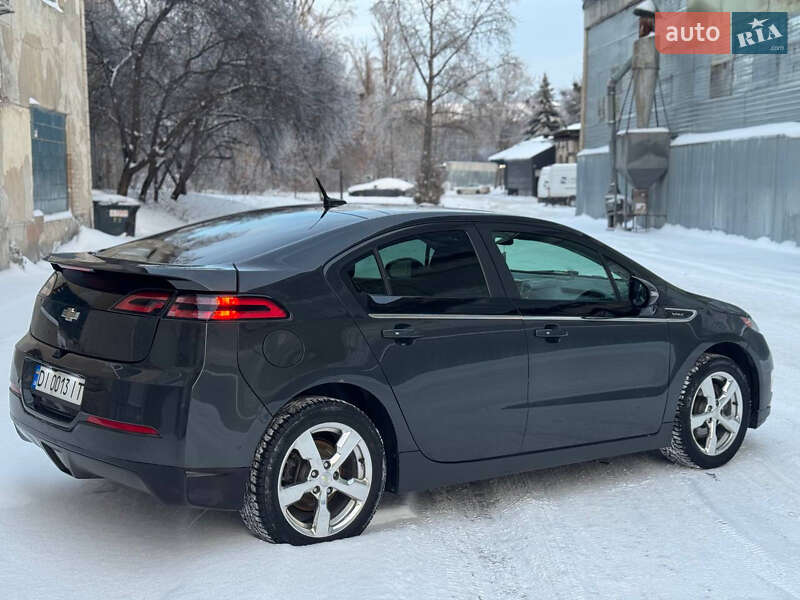 Хэтчбек Chevrolet Volt 2013 в Киеве