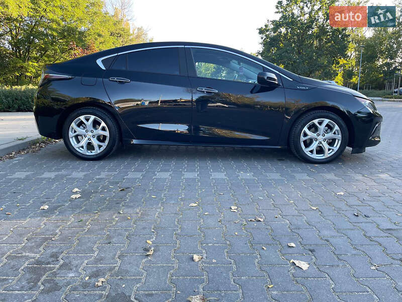 Хетчбек Chevrolet Volt 2017 в Луцьку