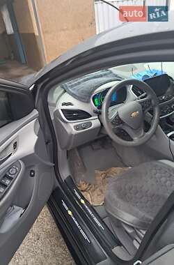 Хэтчбек Chevrolet Volt 2017 в Знаменке