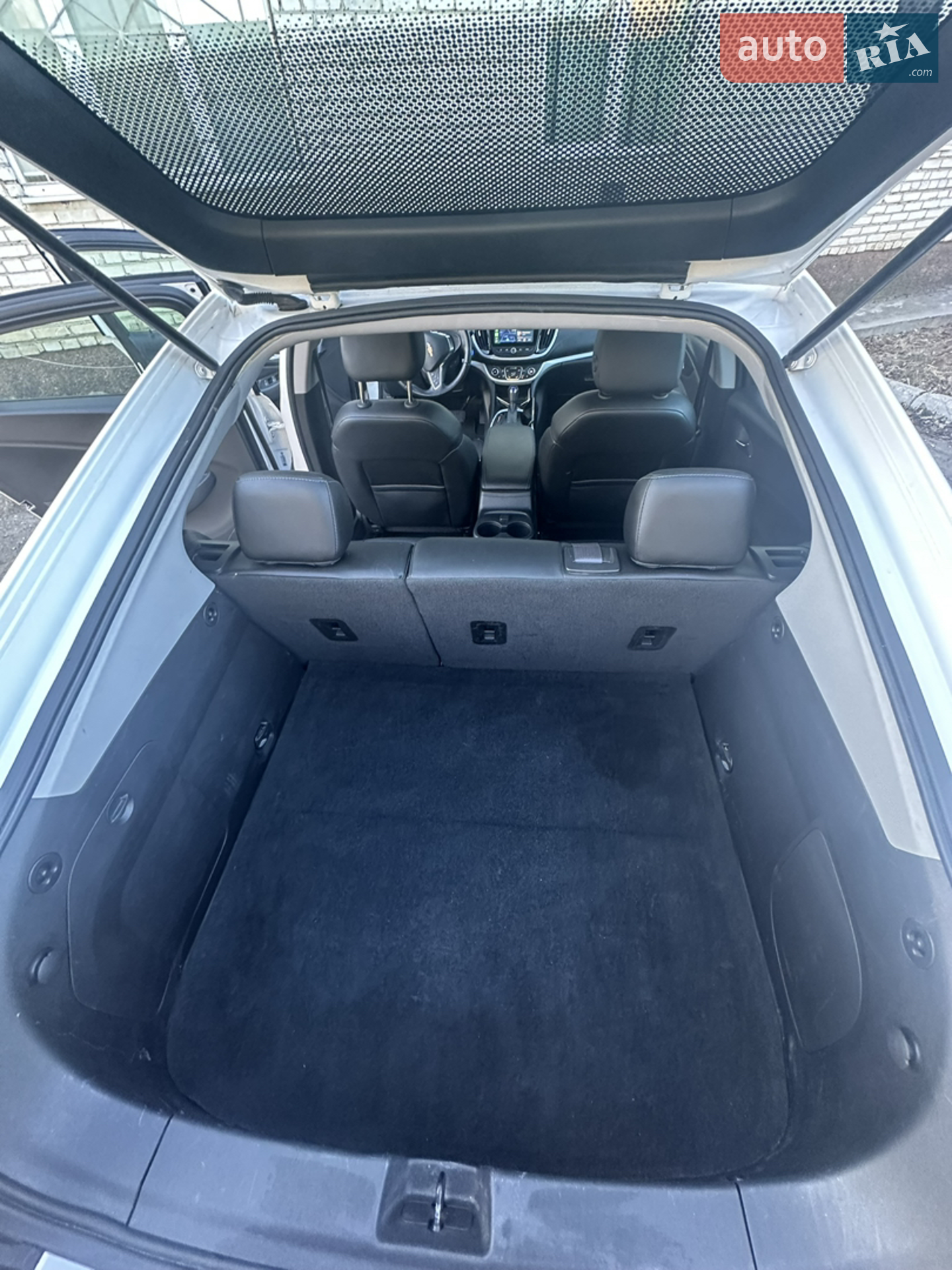 2017 Chevrolet Volt - мініатюра 11