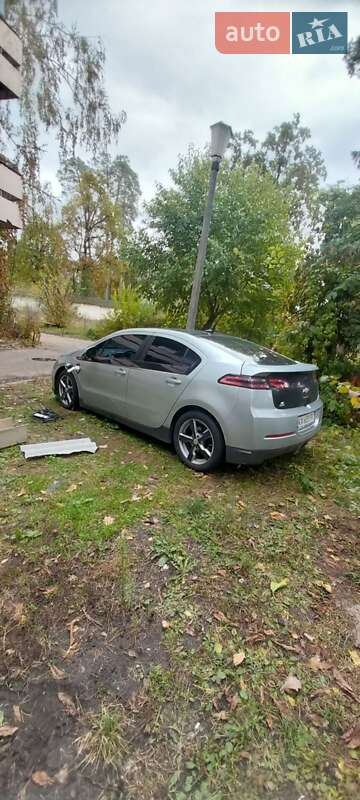 Хэтчбек Chevrolet Volt 2011 в Киеве