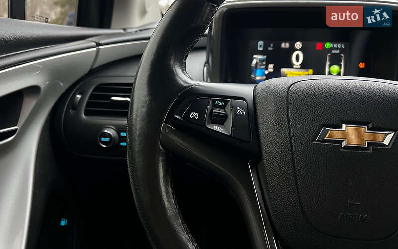 Хэтчбек Chevrolet Volt 2015 в Львове