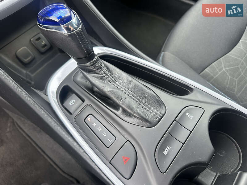 Хетчбек Chevrolet Volt 2016 в Києві фото 9 Хетчбек Chevrolet Volt 2016 в Києві