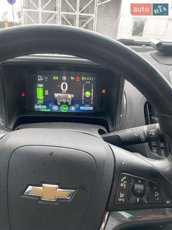 Хэтчбек Chevrolet Volt 2014 в Виннице