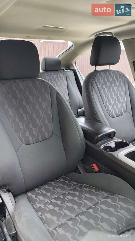 Хетчбек Chevrolet Volt 2011 в Дніпрі