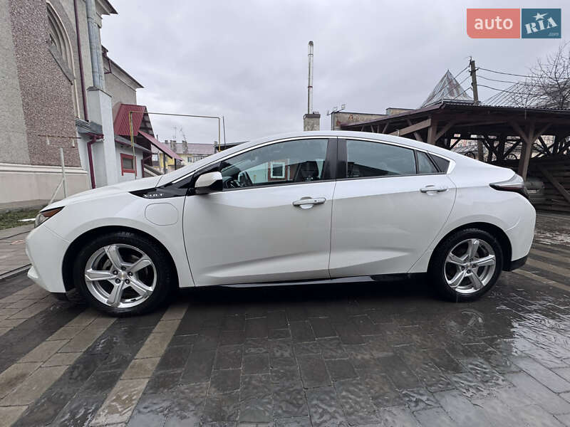 Хетчбек Chevrolet Volt 2019 в Сторожинці