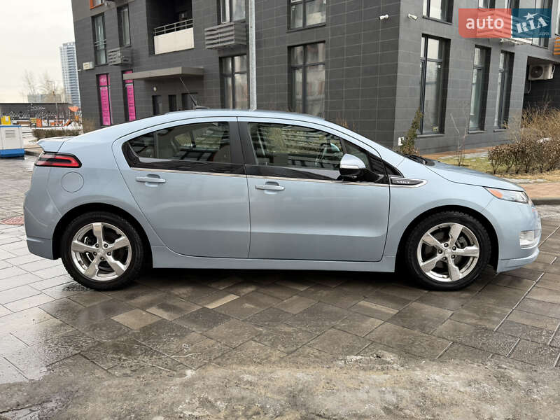 Хэтчбек Chevrolet Volt 2013 в Киеве фото 5 Хэтчбек Chevrolet Volt 2013 в Киеве