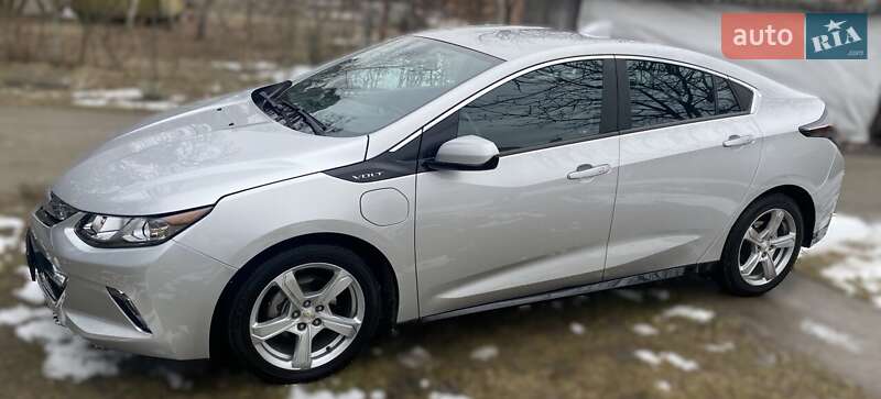 Хэтчбек Chevrolet Volt 2018 в Киеве