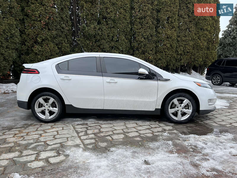 Хэтчбек Chevrolet Volt 2014 в Белой Церкви
