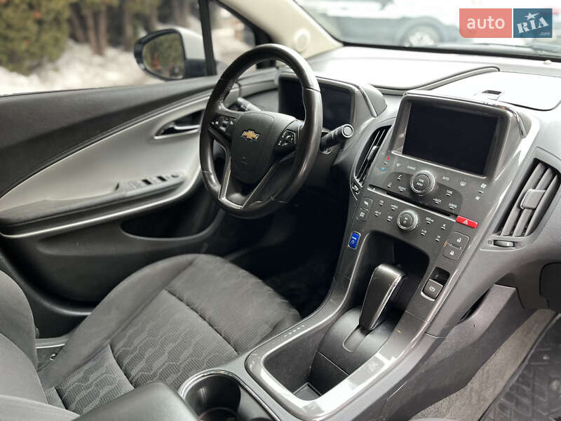 Хэтчбек Chevrolet Volt 2014 в Белой Церкви