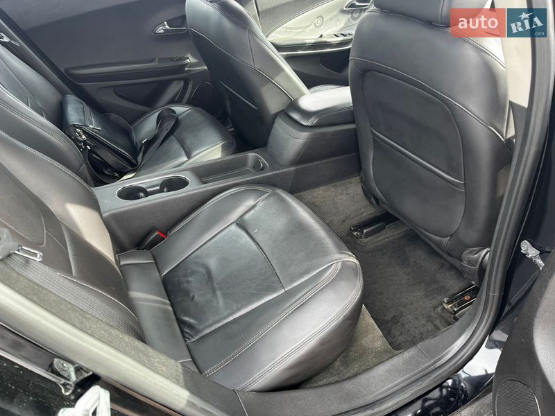 Хетчбек Chevrolet Volt 2011 в Чернігові