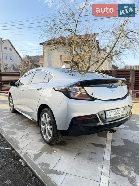 Хэтчбек Chevrolet Volt 2016 в Ивано-Франковске